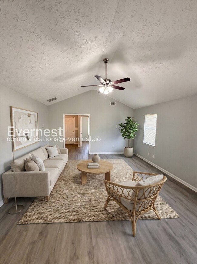Photo - 218 Dove Pl