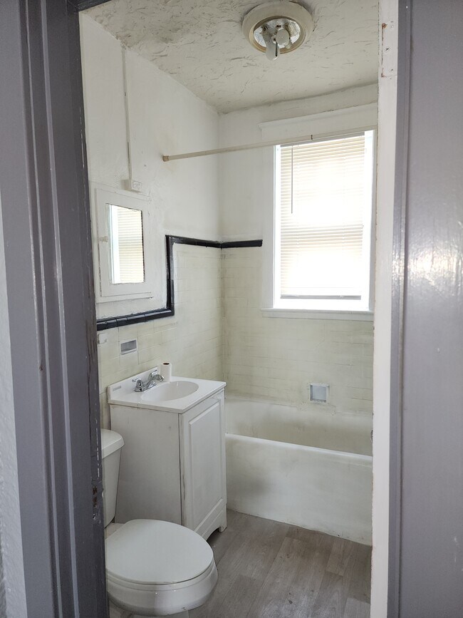 Photo - 4403 Richard Pl Unidad 4403 Richard Place