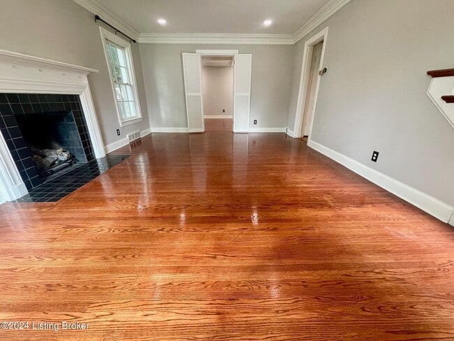 Photo - 210 Don Allen Rd