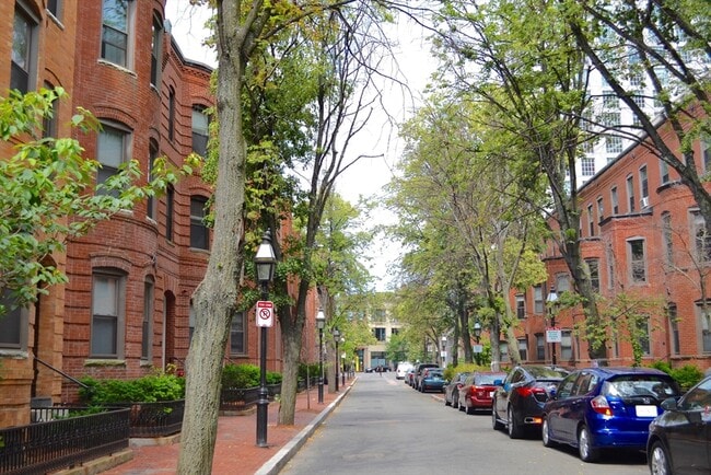 Building Photo - 67 St Germain St Unit 12-7