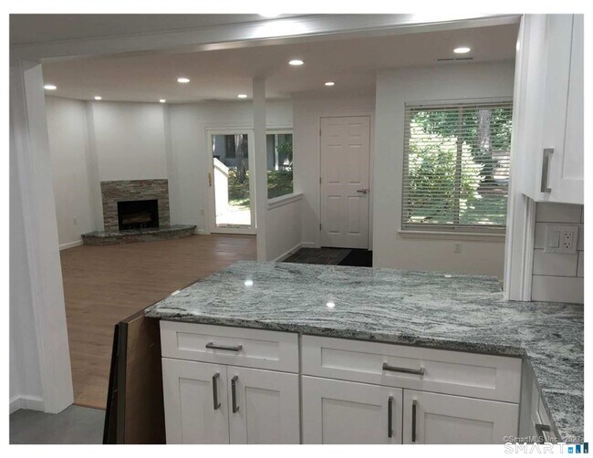 Photo - 3 Woods Hollow Ct Unit 3