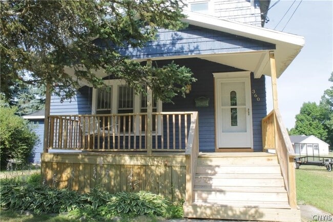 Photo - 360 S Indiana Ave