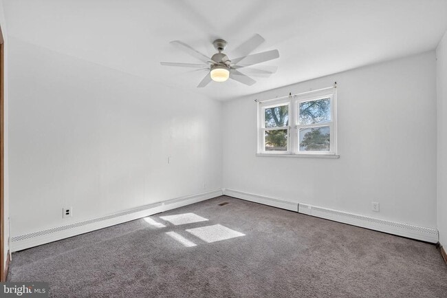 Photo - 8402 Holman Ave