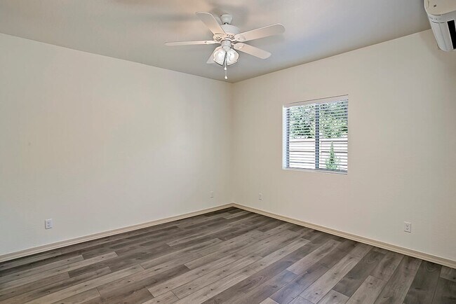 Photo - 858 Valley St Unit 11