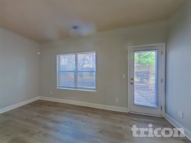 Photo - 11938 Quail Dr