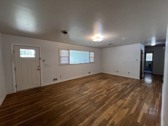 Photo - 3515 41st St