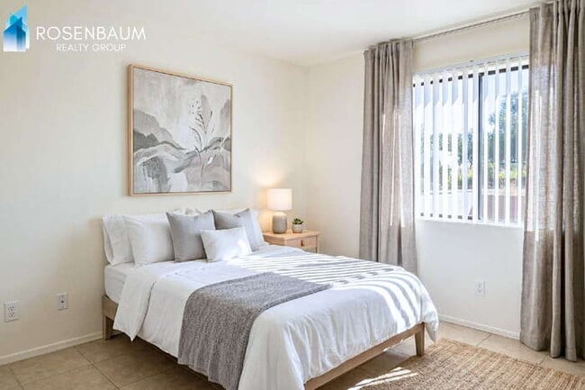 Photo - 352 W Delano St Unit 1