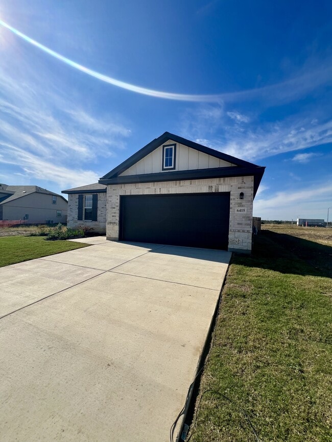 Photo - 6415 Penny Path