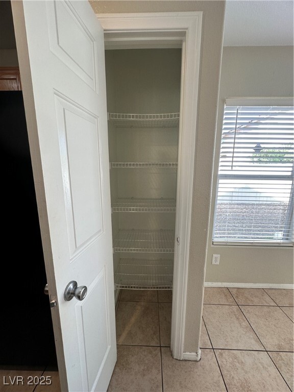 Building Photo - 5926 Mahogany Mountain Dr