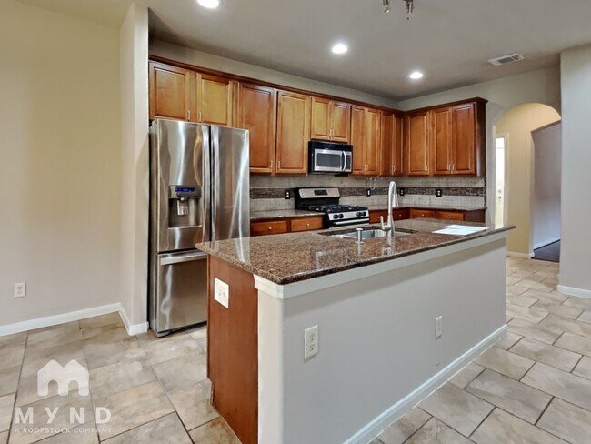 Photo - 20927 Garden Arbor Ln