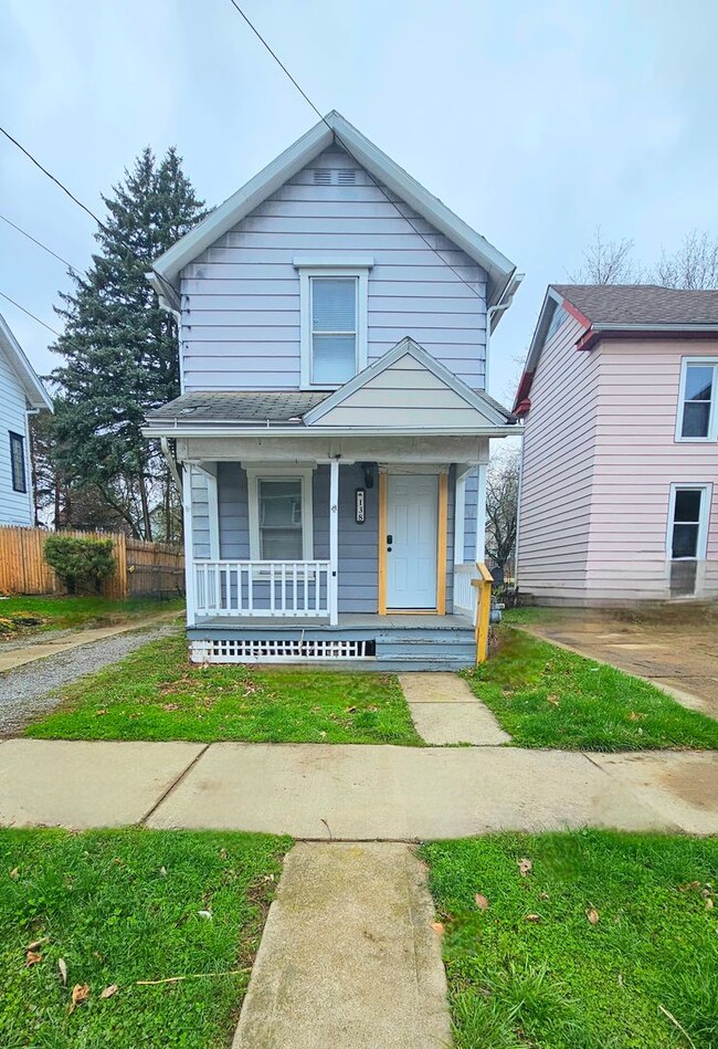 Photo - 138 Poplar St