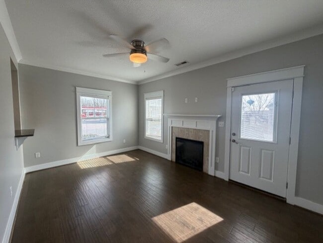 Photo - Portlock Square