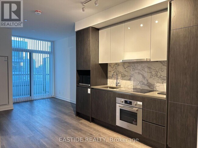 Photo - 180 Front St E Unité 1012