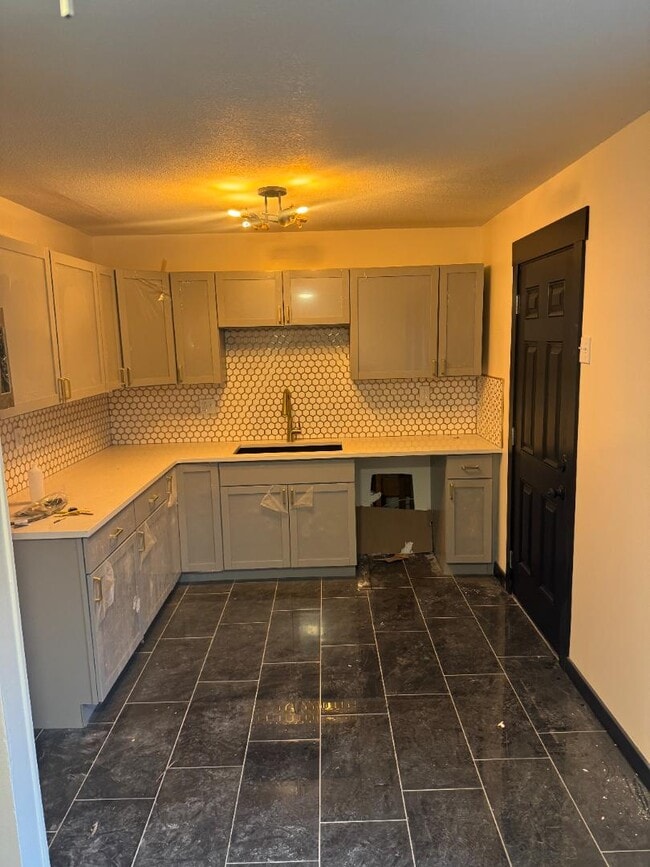 Photo - 3140 SW Crest Dr