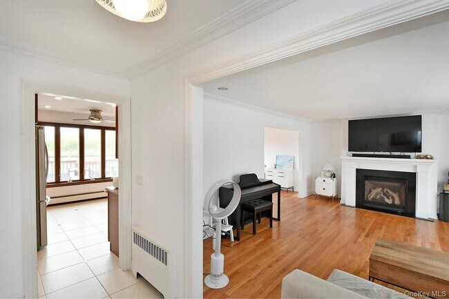 Photo - 3544 Woodward St