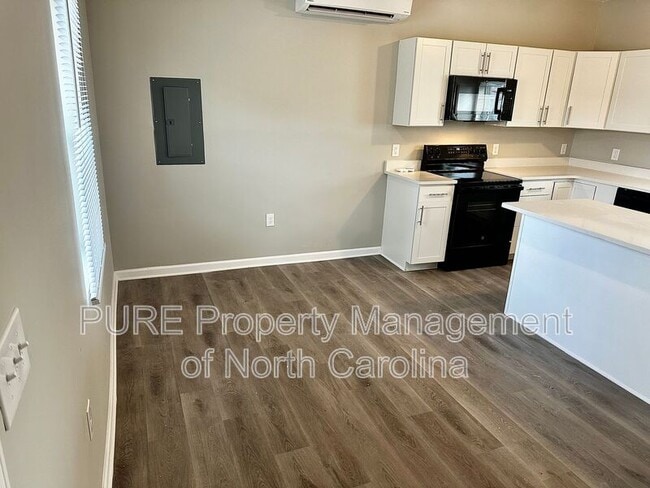 Photo - 215 Cotton Grove Rd