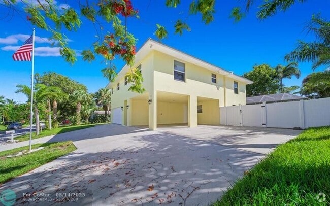 Building Photo - 4255 NE Sunset Dr Rental