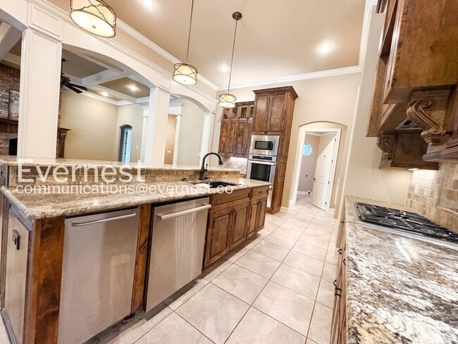 Photo - Gorgeous 4 Bed, 5 Bath Home with Pool and Garage / Available Now!