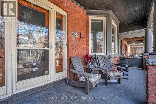 Photo - 295 Wright Ave