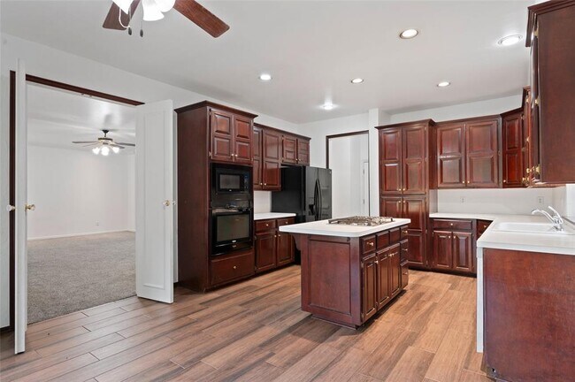 Photo - 205 Berkshire Dr
