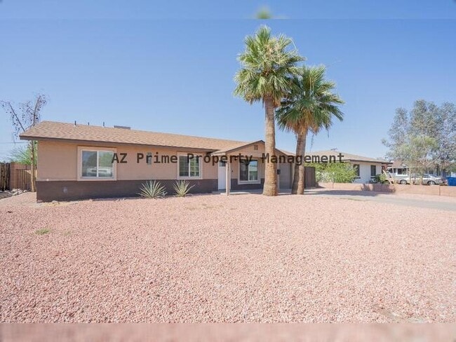 Building Photo - 1942 W Indianola Ave