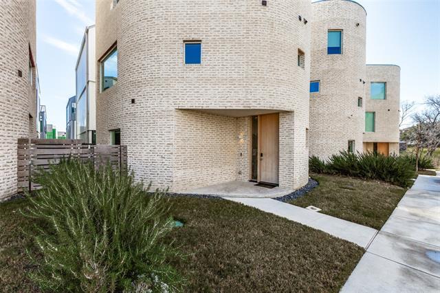 Photo - 308 Blackland Ct