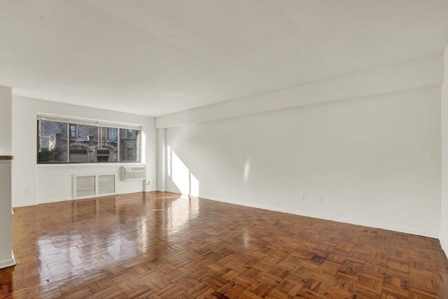 Towne House Apartments