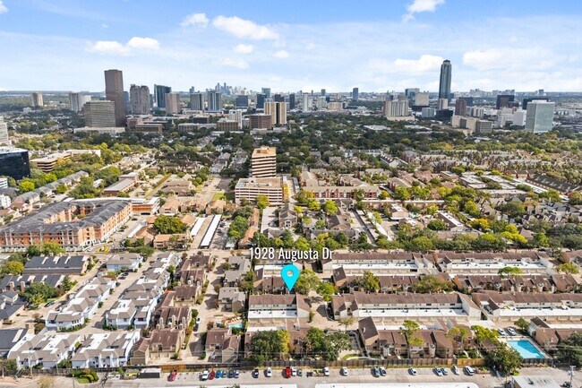 Photo - 1928 Augusta Dr