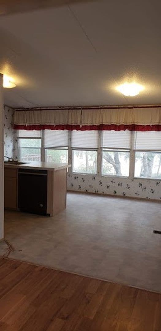 Photo - House for lease in Elgin Tx