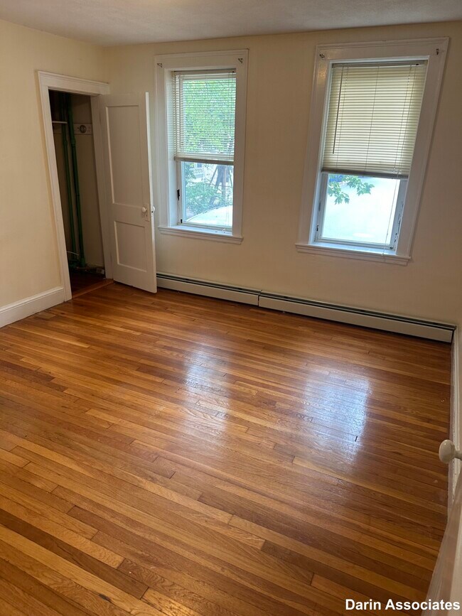 Photo - 30 Day St Unit 3