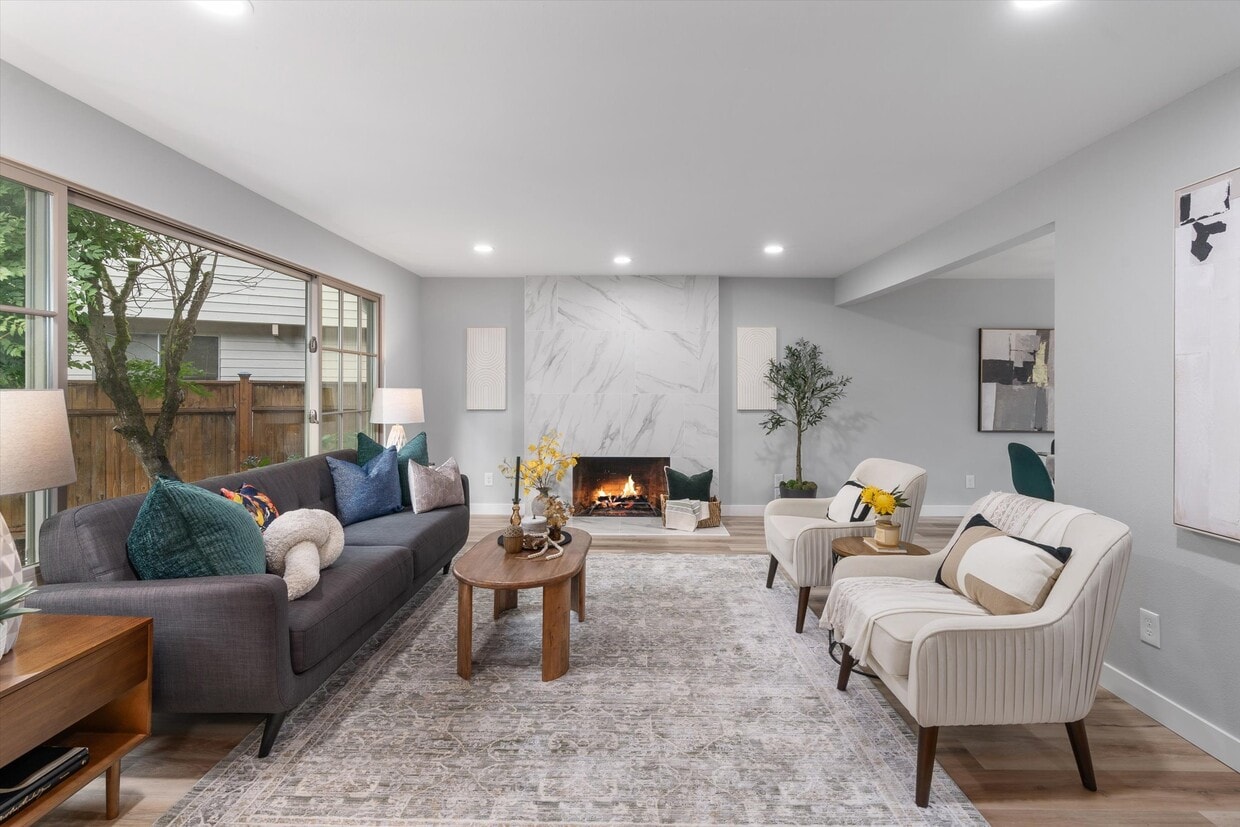 Photo - 13212 94th Ave NE (Kirkland, WA)