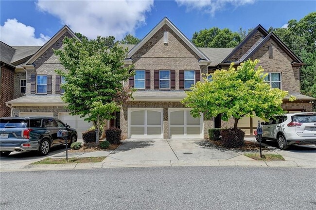 Building Photo - 2152 Greencrest Cir