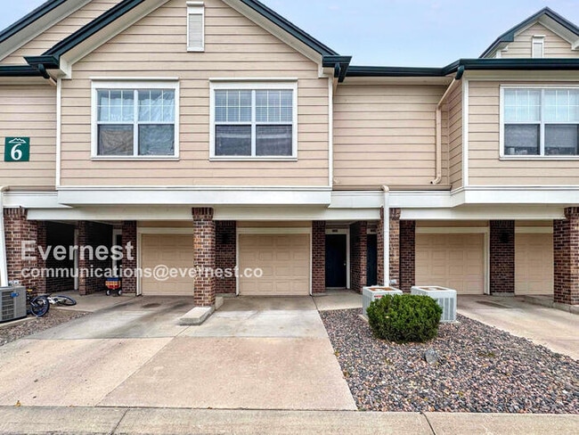 Building Photo - 2016 Oxford Ln Rental