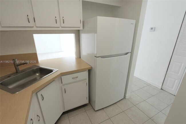 Photo - 4550 NW 9th St Unit 815E