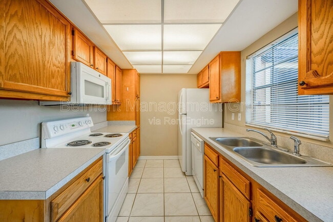 Photo - 7431 Glen Oaks Way Unit 89