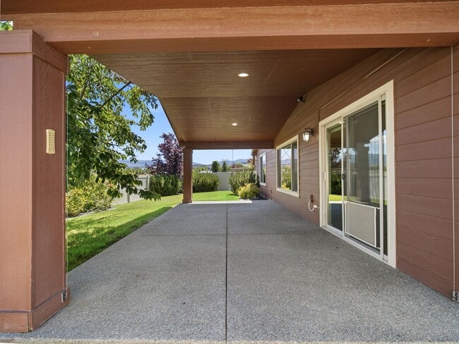 Photo - Spacious Unfurnished Home in Liberty Lake | Modern Living in a Prime Location/55+ housing community