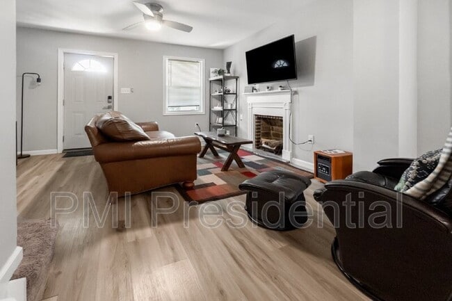 Photo - 1226 Wallace St
