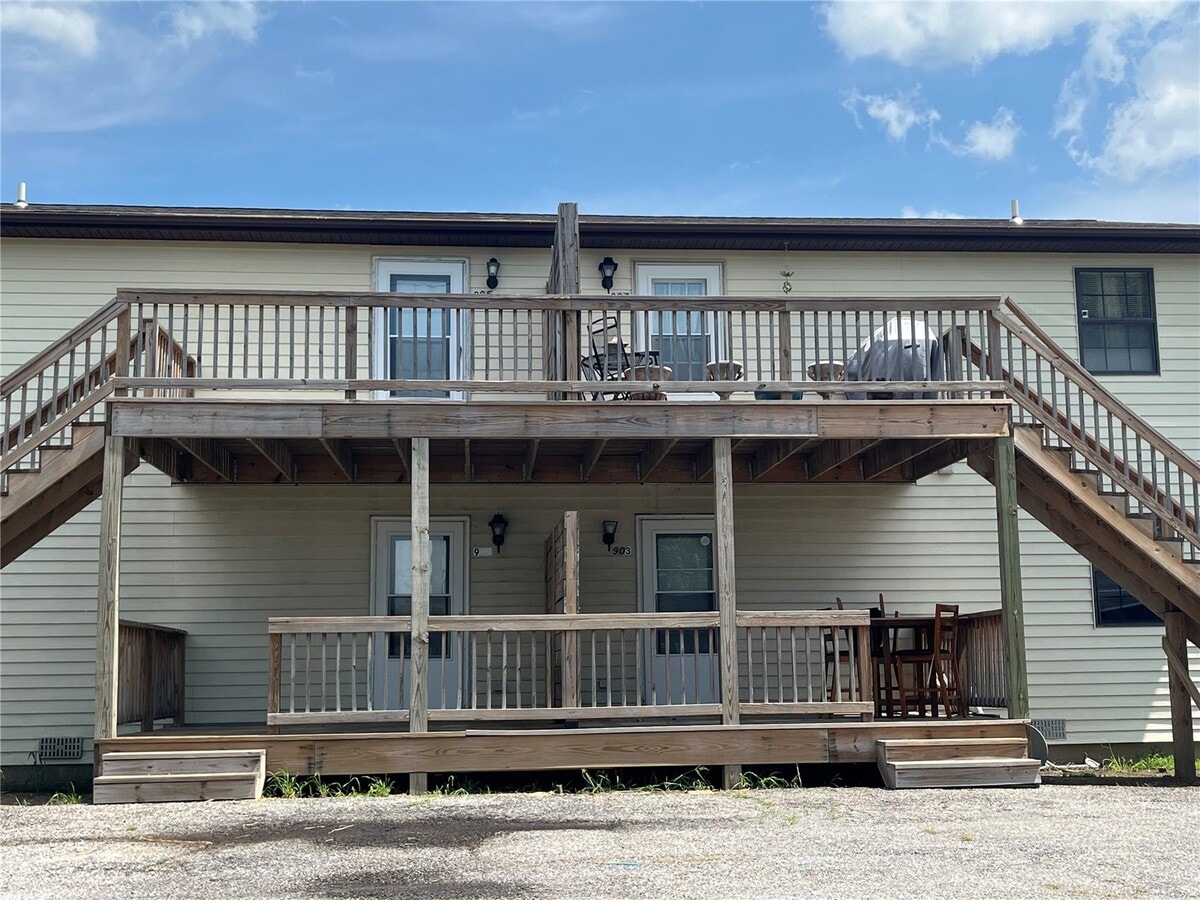 Photo - 901 Georgetowne Dr