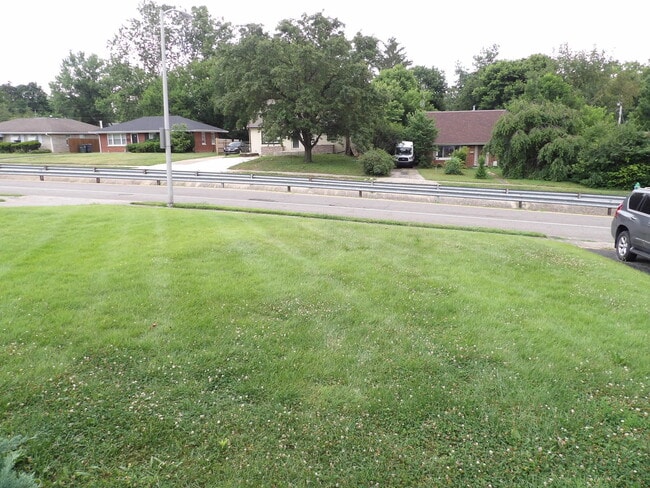 Photo - 286 Zandale Dr
