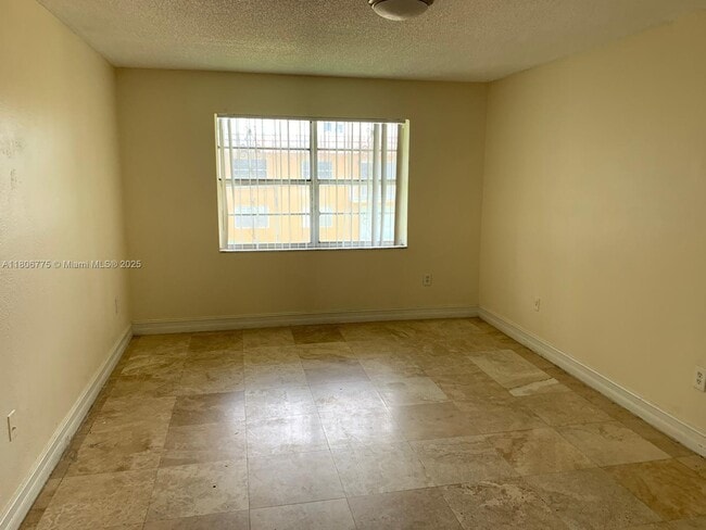 Photo - 505 NW 177th St Unit 211