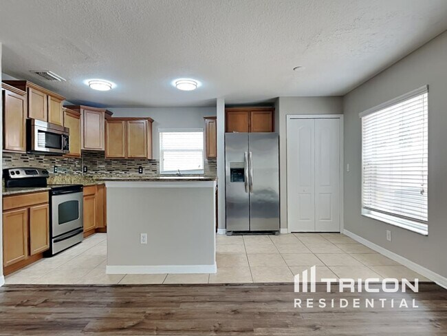 Photo - 7810 Maroon Peak Dr