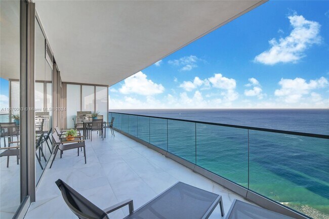 Photo - 18975 Collins Ave Unidad 3202