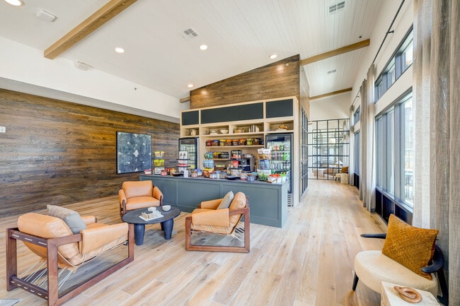 Los apartamentos Taylor at Greenway — foto de la comunidad