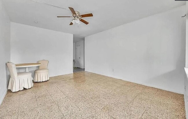 Photo - 26 Farrell St Apartment Unit 10