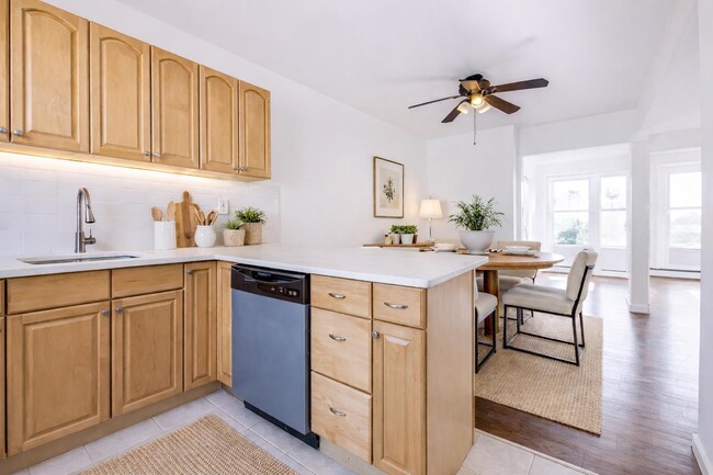 Photo - 145 Halladay St Unit 2