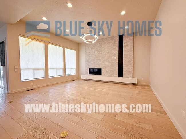 4089 E Copper Point Dr