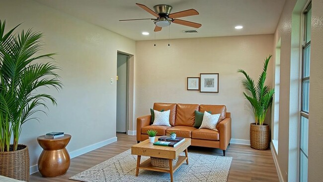 Photo - 4810 Wycliff Dr