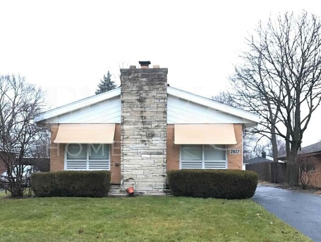 Building Photo - 2027 Vardon Ln Rental