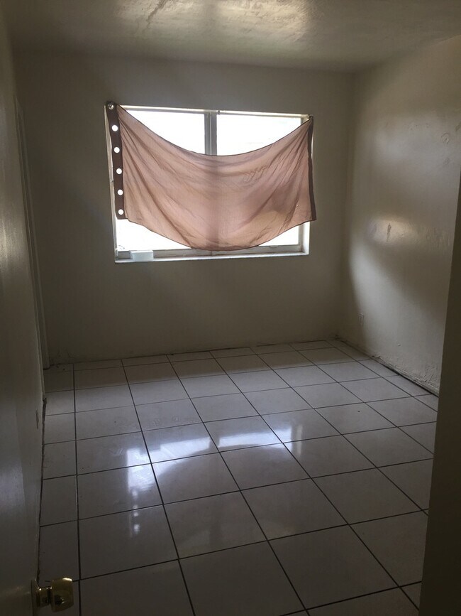 Photo - 716 NW 4th Ave Unidad 2