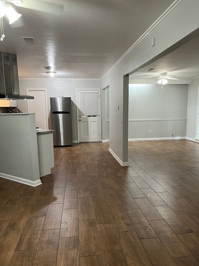 Photo - Gorgeous..Remodeled !